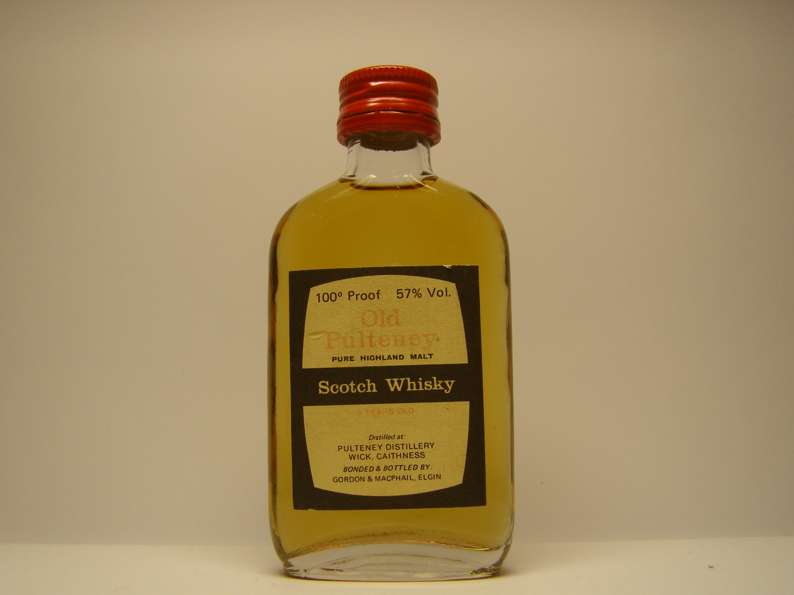 PHMSW 8yo 100´Proof 57%Vol. 